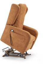 Carica l'immagine nel visualizzatore di Gallery, Poltrona BIANCA