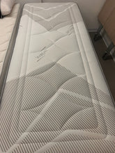 Carica l'immagine nel visualizzatore di Gallery, Materasso Ecomemory 7 (accogliente)