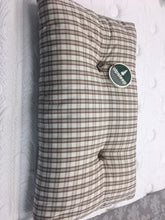 Carica l'immagine nel visualizzatore di Gallery, Guanciale di Cirmolo